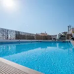 Checkin Montpalau 호텔 3*