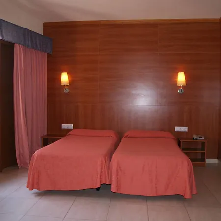 Checkin Montpalau Hotel 3*