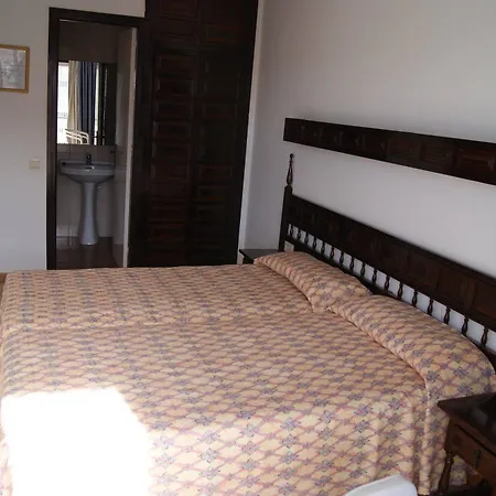 Checkin Montpalau Hotel
