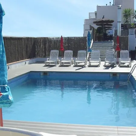 Checkin Montpalau 3* 피네다데마르