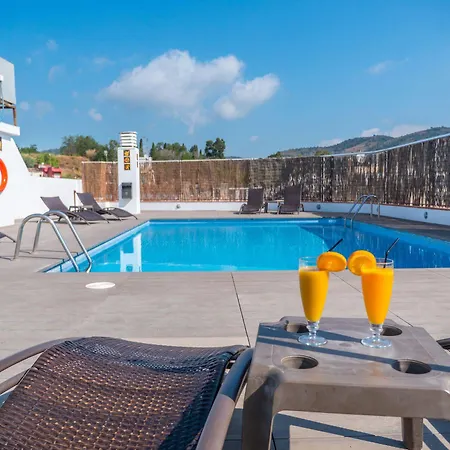 Checkin Montpalau 3* Пинеда-де-Мар