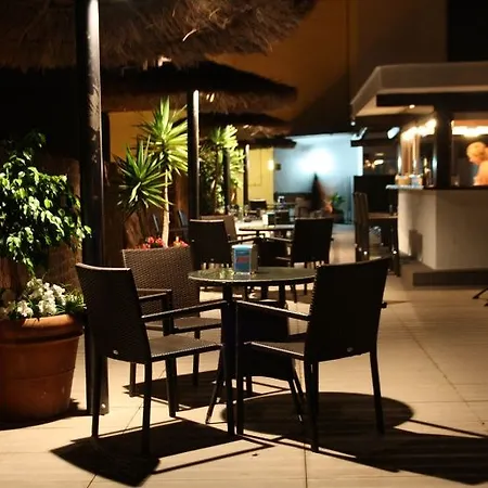 Checkin Montpalau Hotel 3*
