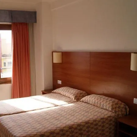 Checkin Montpalau Hotell 3*