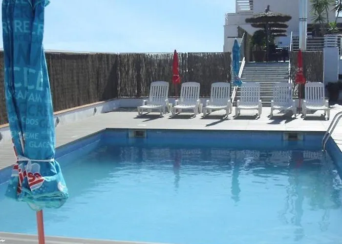 Checkin Montpalau Hotell Pineda de Mar