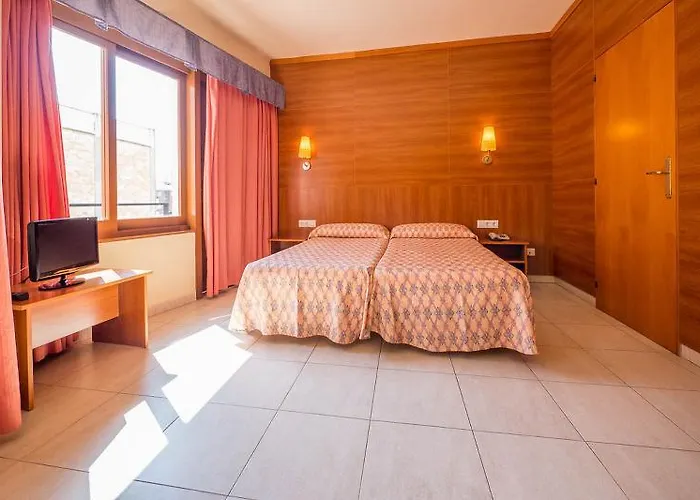 Checkin Montpalau 3*